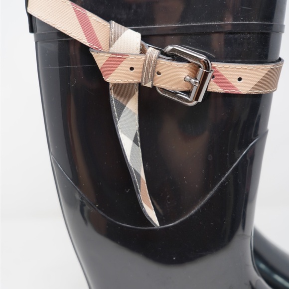 Sold - Picture 2 of 11